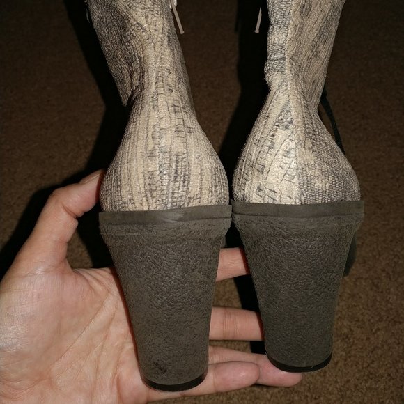 Daniella Lehavi: Natural Leather Snakeskin Lace-Up High Heel Booties: EU Size 40 - Picture 11 of 11